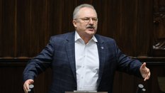 Poseł Marek Jakubiak na sali posiedzeń Sejmu
