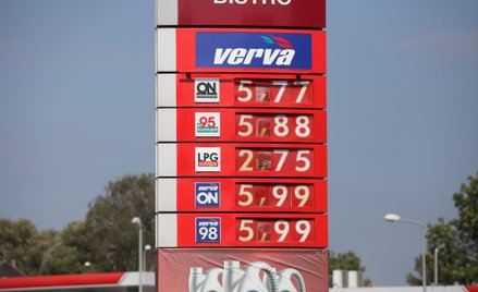 Portal e-petrol.pl prognozuje na przyszły tydzień ceny w przedziale 5,34-5,42 zł za litr benzyny 95,