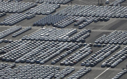 Chiny: drastycznie spada sprzedaż aut