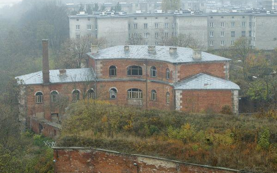 Być może już w czerwcu znajdzie się nowy właściciel działki z zabytkowym, największym w Europie, dwu