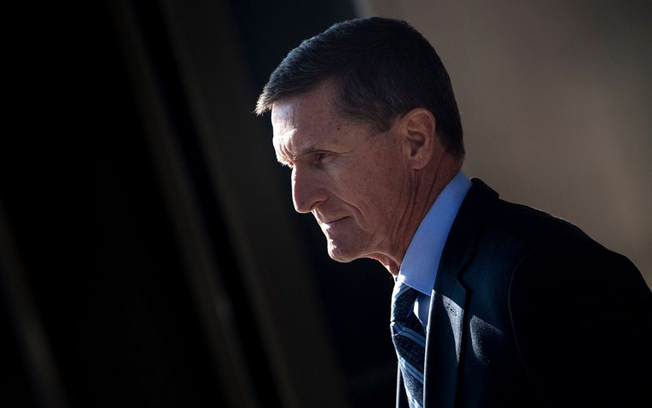 Co Michael Flynn ujawnił podczas 19 przesłuchań?