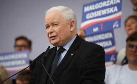 Kampania przed wyborami do Parlamentu Europejskiego. Prezes PiS Jarosław Kaczyński przemawia podczas