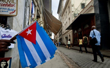 Pierwszy internet w komórkach Kubańczyków