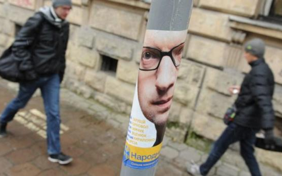 Ukraina: Jaceniuk inicjuje utworzenie koalicji