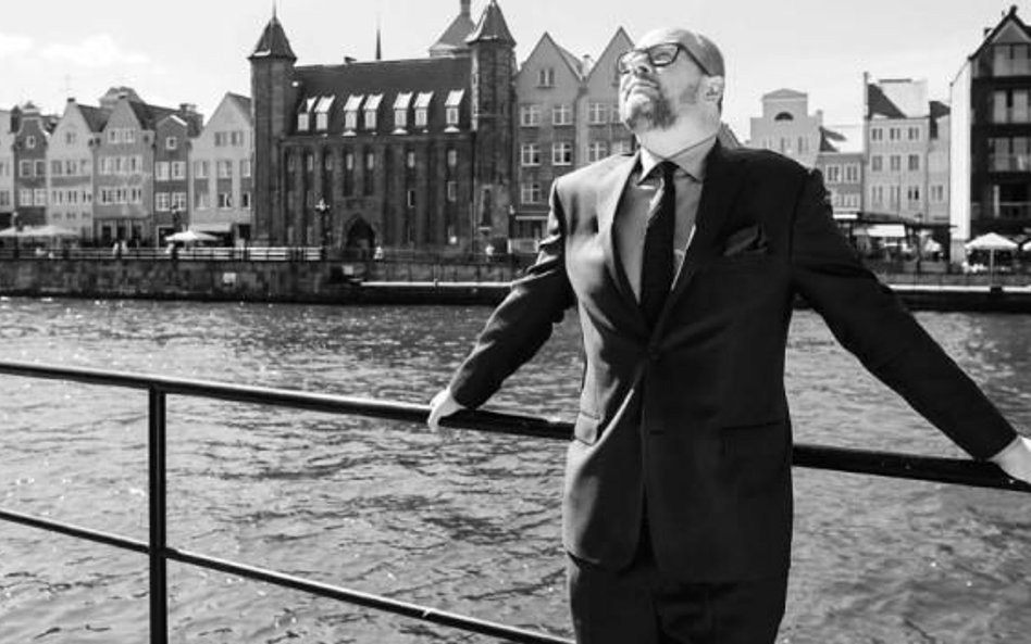 Wieloletni prezydent Gdańska. Miał 53 lata. (2 listopada 1965 - 14 stycznia 2019)