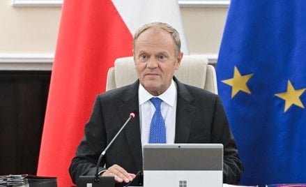 Wymóg składania dodatkowego podpisu przez szefa rządu nie służy do wkładania prezydentowi „kija w sz