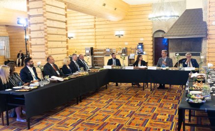 Zabezpieczenie leków krytycznych, inwestycje w badania kliniczne oraz nowoczesne strategie walki z n