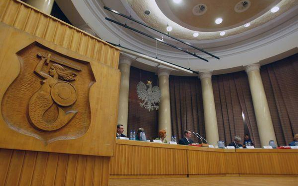 O stolicę dla PiS powalczą Sasin albo Jakubiak