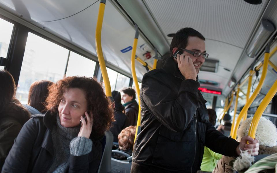 Zabronią rozmów telefonicznych w autobusach?