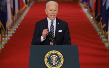 Koronawirus. Biden chce osiągnąć "poczucie normalności" do 4 lipca