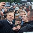 Dzięki temu wizerunkowi, który stworzył Karol Nawrocki – „jestem silnym, tradycyjnym mężczyzną” – cz