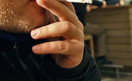 PO proponuje, by w mniejszych lokalach właściciel decydował, czy wolno palić. W większych musiałaby 