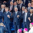 Z co najmniej 17,5 mld zł, 16,5 mld zł otrzymał Kościół katolicki i związane z nim organizacje. Na z