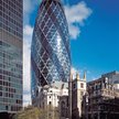 Wieżowiec 30 St. Mary Axe przez mieszkańców Londynu zwany „Ogórkiem”