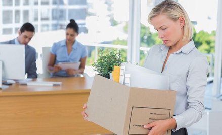 Odszkodowanie za wypowiedzenie wyznaczane na podstawie stażu i zarobków