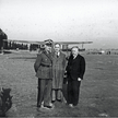 Pożegnanie Stanisława Kota, ambasadora RP w ZSRR, przed odlotem na placówkę. Od lewej: Władysław Sik