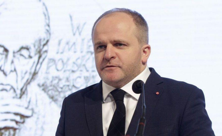 Paweł Kowal: Kogo ostrzega Kościół?