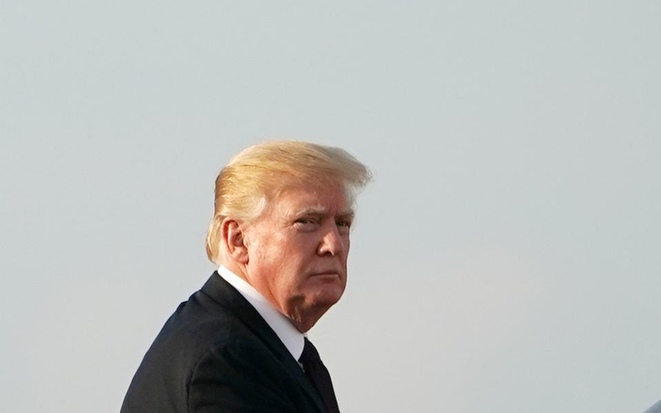 Długie milczenie prezydenta Donalda Trumpa
