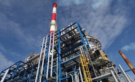 Lotos i Azoty wstrzymały prace przy petrochemii.