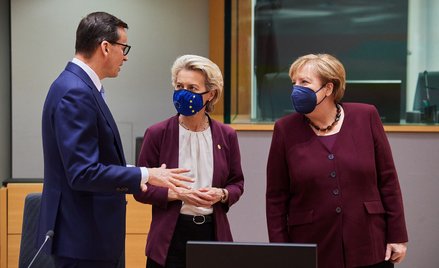 Premier Mateusz Morawiecki, szefowa Komisji Europejskiej Ursula von der Leyen i kanclerz Niemiec Ang