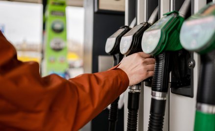 Dziś średnia tygodniowa cena benzyny Pb 95 na stacjach paliw w Polsce jest wyższa o 18,7 proc. od te