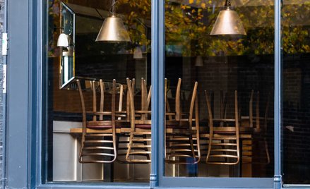 Rząd dobija gastronomię. Do rosnących kosztów dojdzie nowy podatek