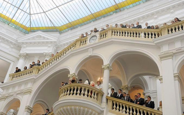 Inauguracja roku akademickiego na Politechnice Warszawskiej: już studenci, jeszcze nie współgospodar