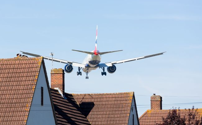 If the location is close to the airport. Supreme Court: compensation claims are easier