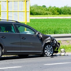 Adwokaci: Prawo zachęca do ucieczki z miejsca kolizji drogowej