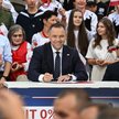 Prezydent Karol Nawrocki podczas spotkania z mieszkańcami w Kolbuszowej