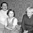 Anna Kowalska, jej córka Tula i Maria Dąbrowska, 1956 r.