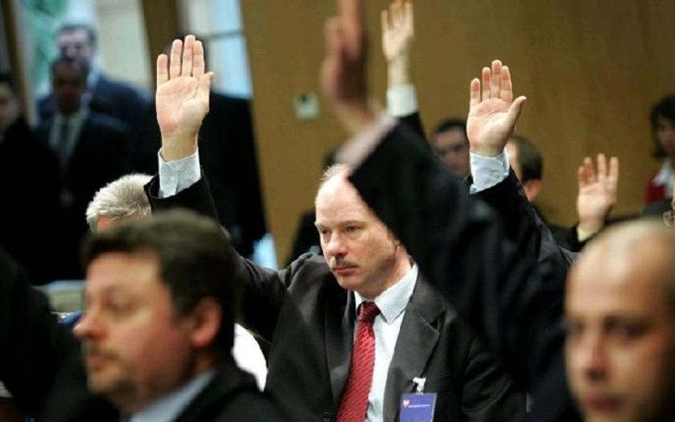 Samorządowiec oprócz uczestnictwa i głosowania na sesjach ma wiele zajęć, m.in. zasiada w komisjach,