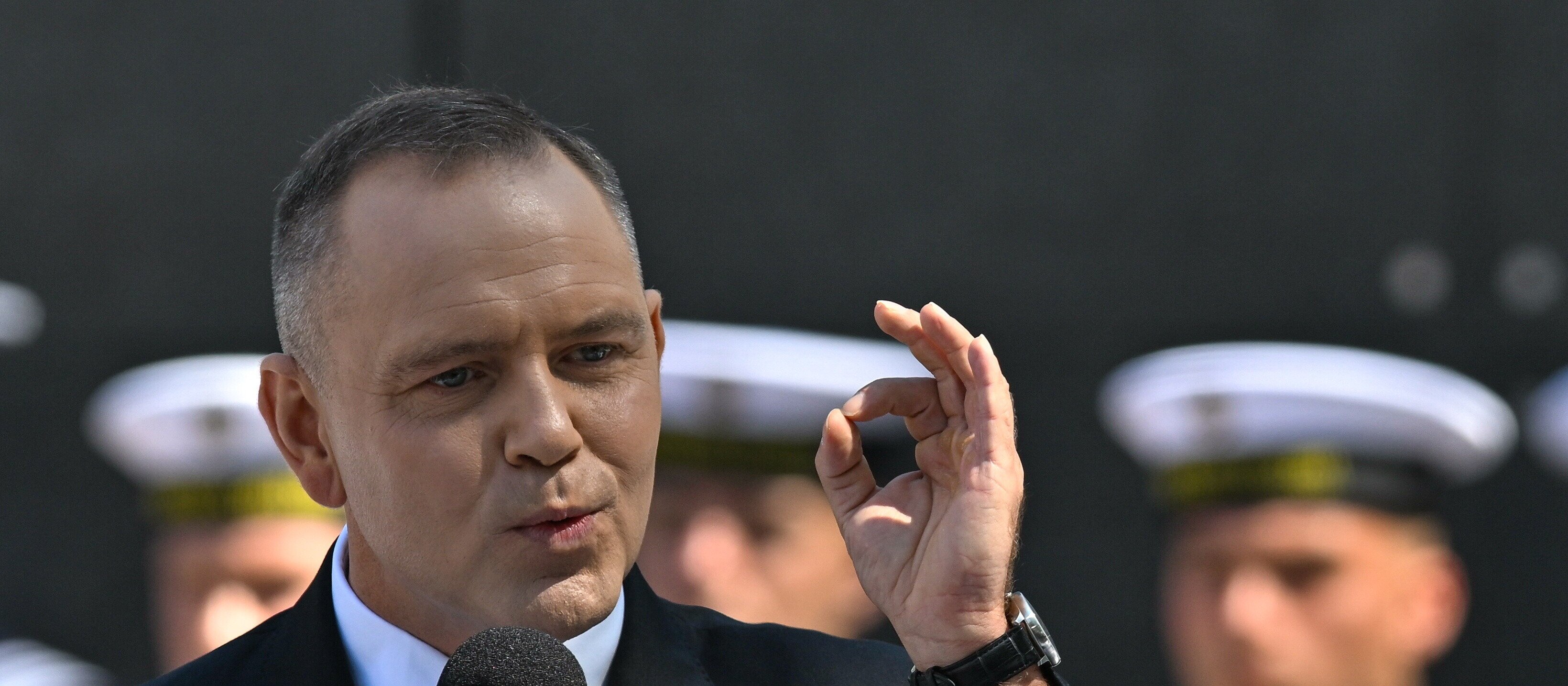 Prezydent w sprawie rozłamu w PiS utrzymuje dystans. To celowa strategia