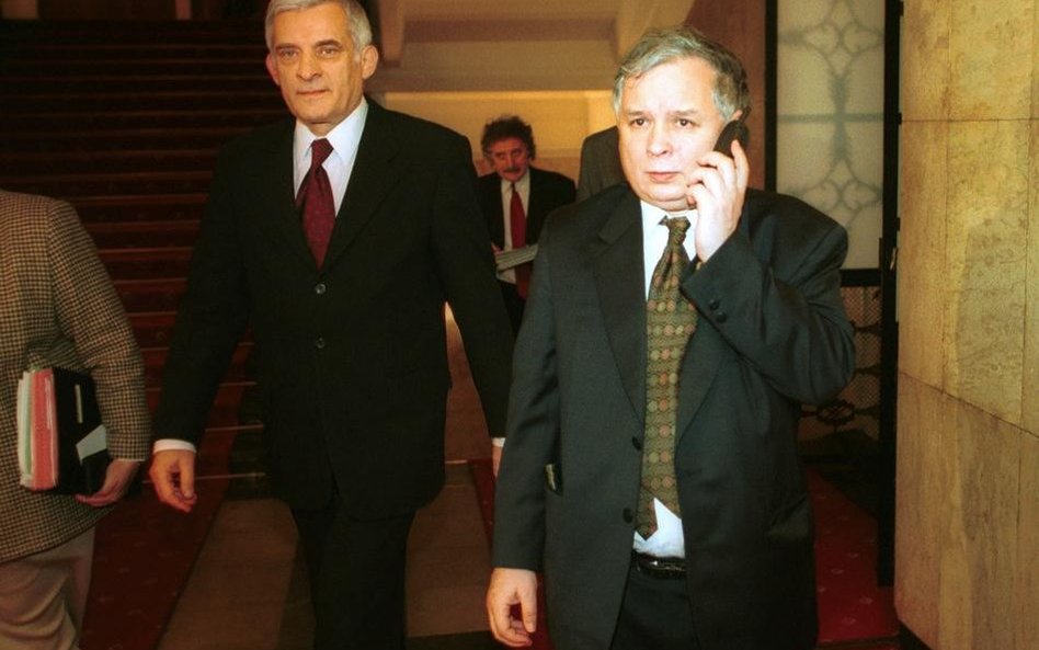2001 r. Urząd Rady Ministrów - premier Jerzy Buzek i minister sprawiedliwości Lech Kaczyński
