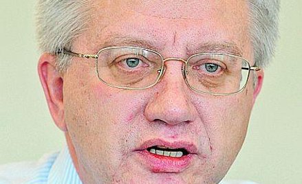 Jerzy Pruski (u góry) jest prezesem Bankowego Funduszu Gwarancyjnego. Jerzy Osiatyński przewodniczy 