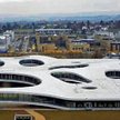 Rolex Learning Center, budynek politechniki w Lozannie, to najnowsza realizacja SANAA (2009)