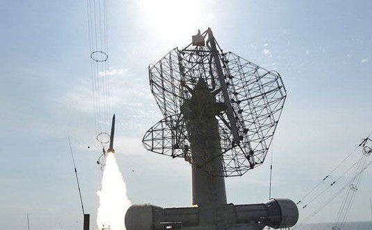 Odpalenie pocisku systemu Fort z Warjaga.