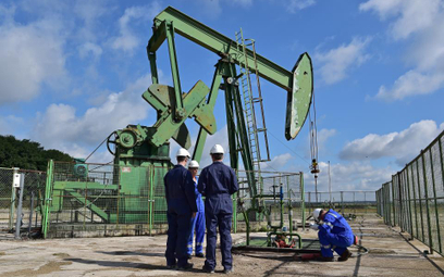 Eksperci oczekują konsolidacji na rynku ropy naftowej