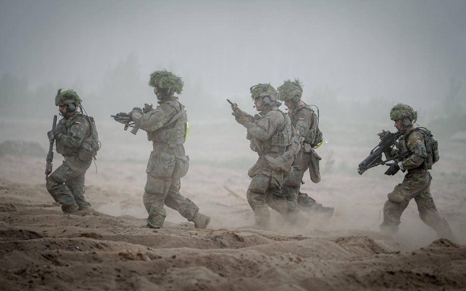 29 maja 2024 r., Litwa, Pabrade: żołnierze Bundeswehry biorą udział w ćwiczeniach NATO Quadriga 2024