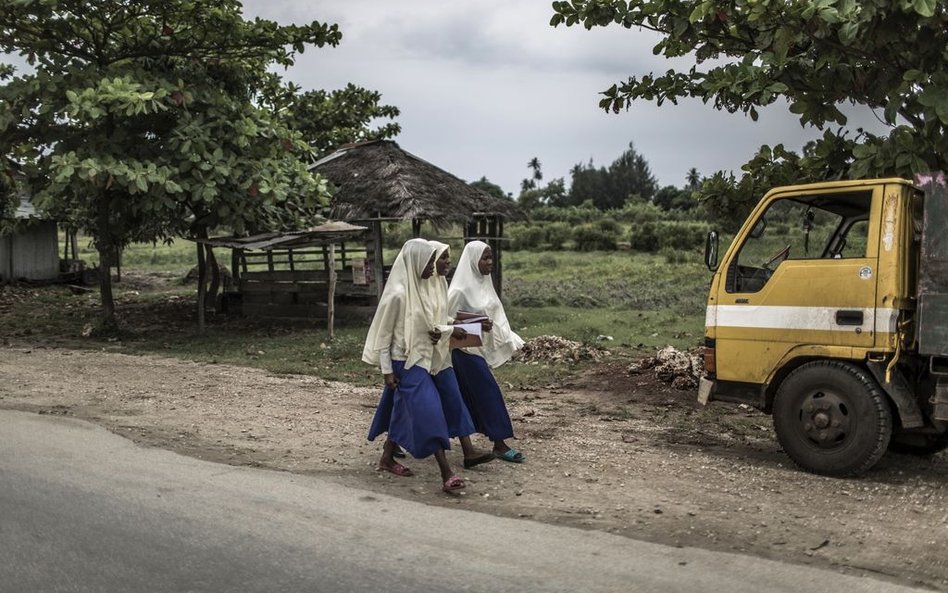 Tanzania: Aresztowano uczennice, by znaleźć ojców ich dzieci