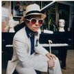 Jeden z wariantów okładki albumu Eltona Johna. Fotografia: TERRY O'NEILL (1938–2019). Szacunkowa cen