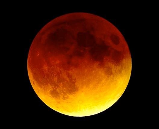 "Krwawy Księżyc" już 3 marca 2026. Zła wiadomość dla Polski