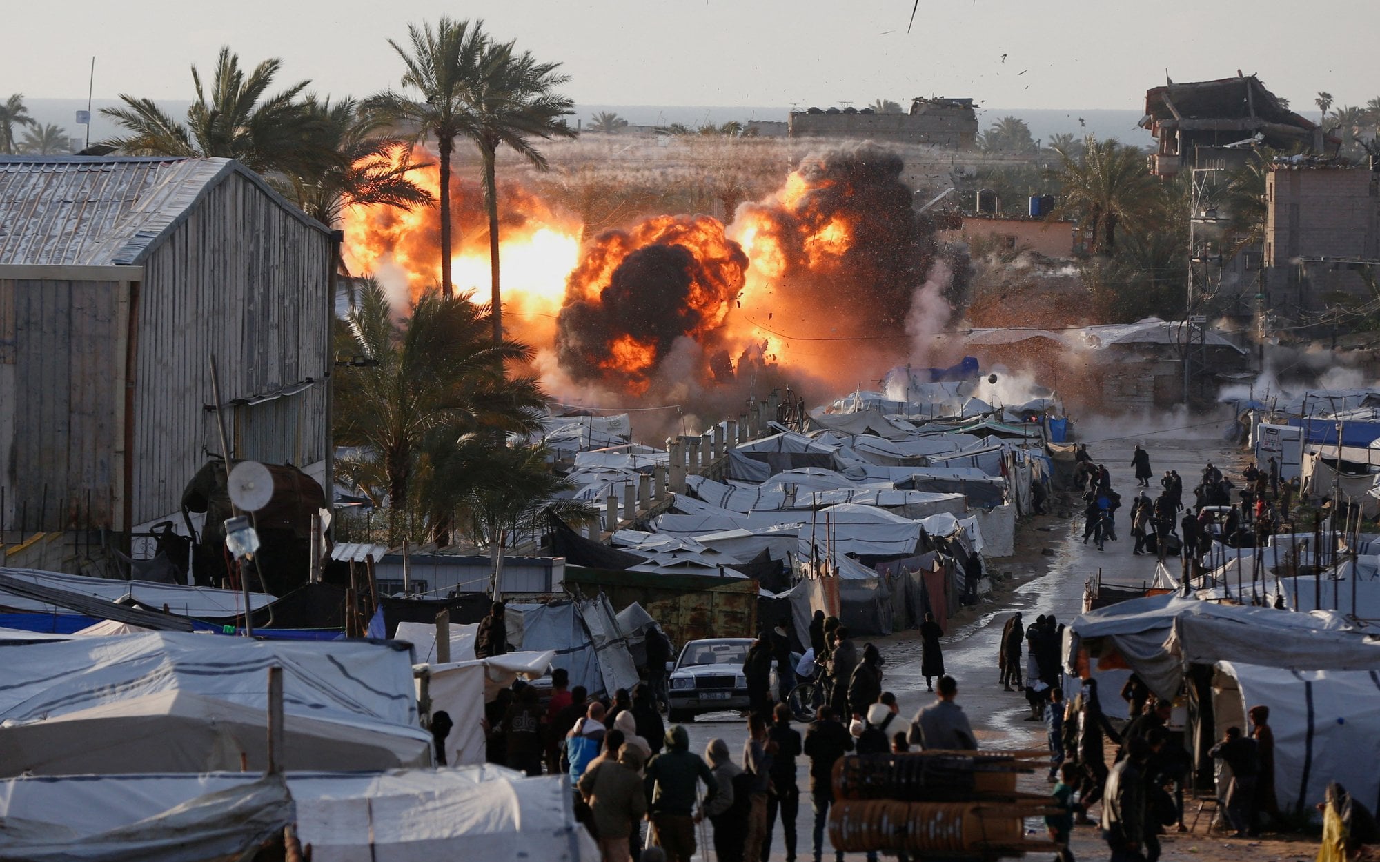 Zdjęcie: Raport Lekarzy Bez Granic: Polacy oczekują działań od rządu w sprawie Gazy