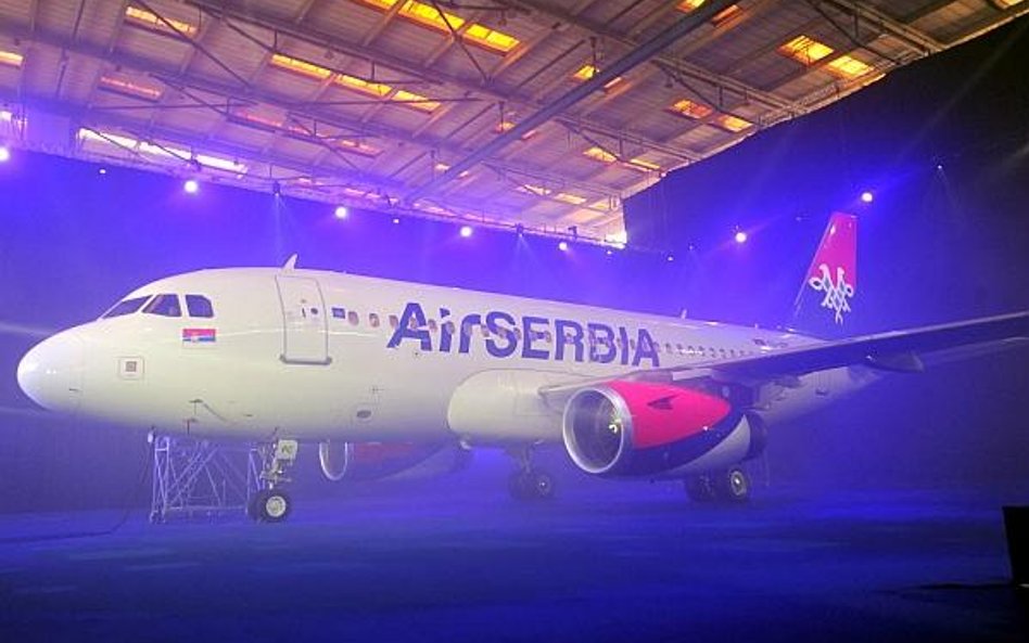 Awaryjne lądowanie Air Serbii w Belgradzie