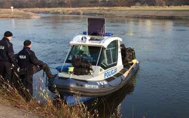 Poszukiwania 26-latki przez policję koncentrują się na rzece Warcie