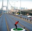 Legendarny gracz w golfa Tiger Woods zablokował na kilkadziesiąt minut ruch na jednej z dwóch trzypa