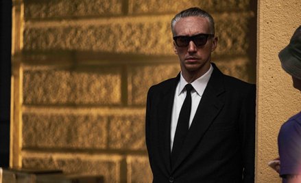 Adam Driver potrafi tchnąć życie w pomnikową postać Ferrariego