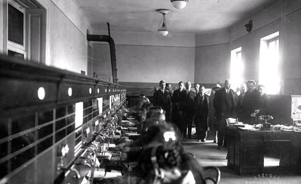 Centrala międzymiastowa na Poczcie Głównej w Krakowie, marzec 1928 r.