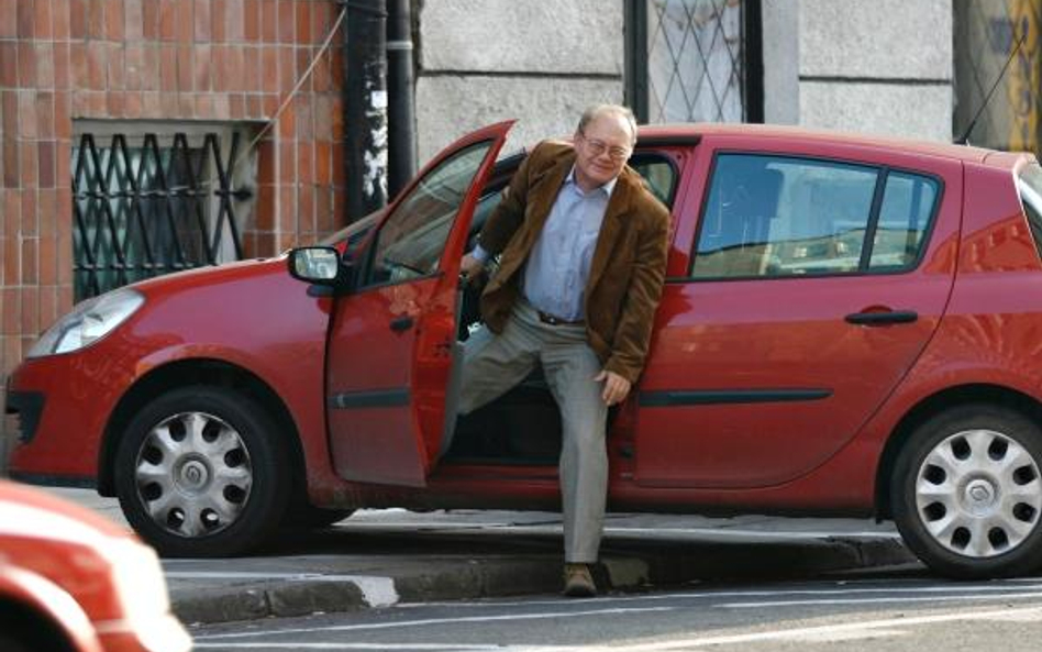 Podatek od firmowych aut na razie bez zmian