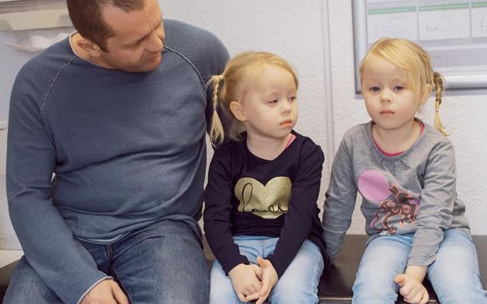 Szef nie może odwołać rodzica korzystającego z opieki.